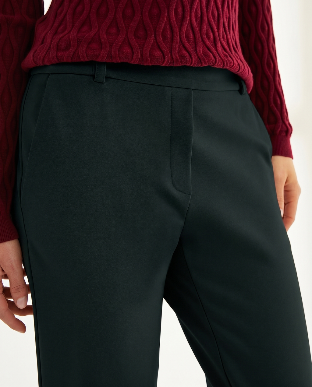 Pantalón tobillero de mujer punto liso cintura elástica