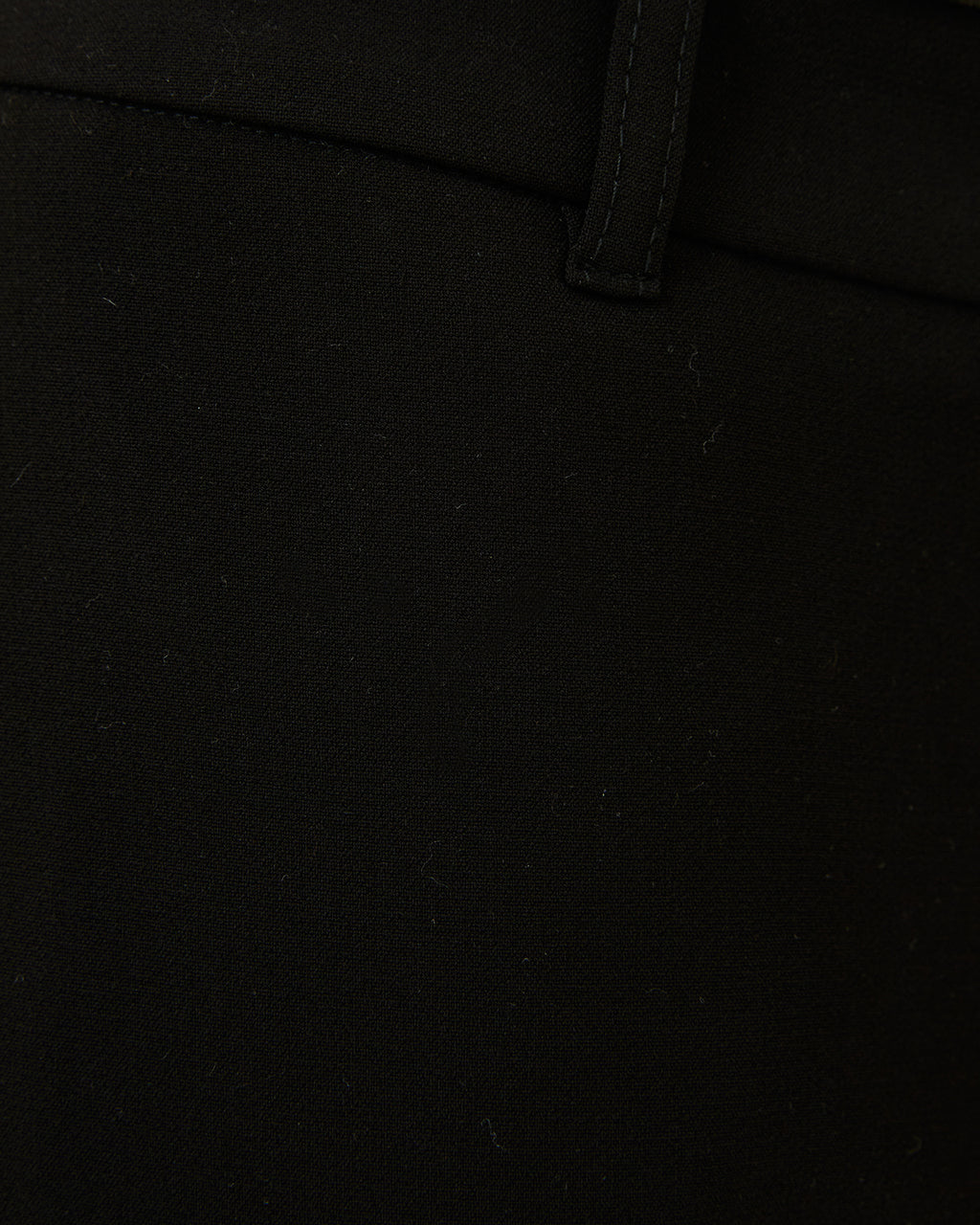 Pantalón recto de mujer corte básico