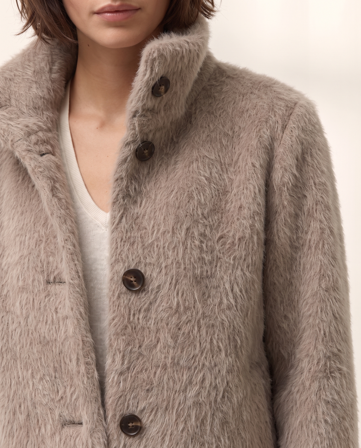 Chaqueta corta de mujer pelo sintético