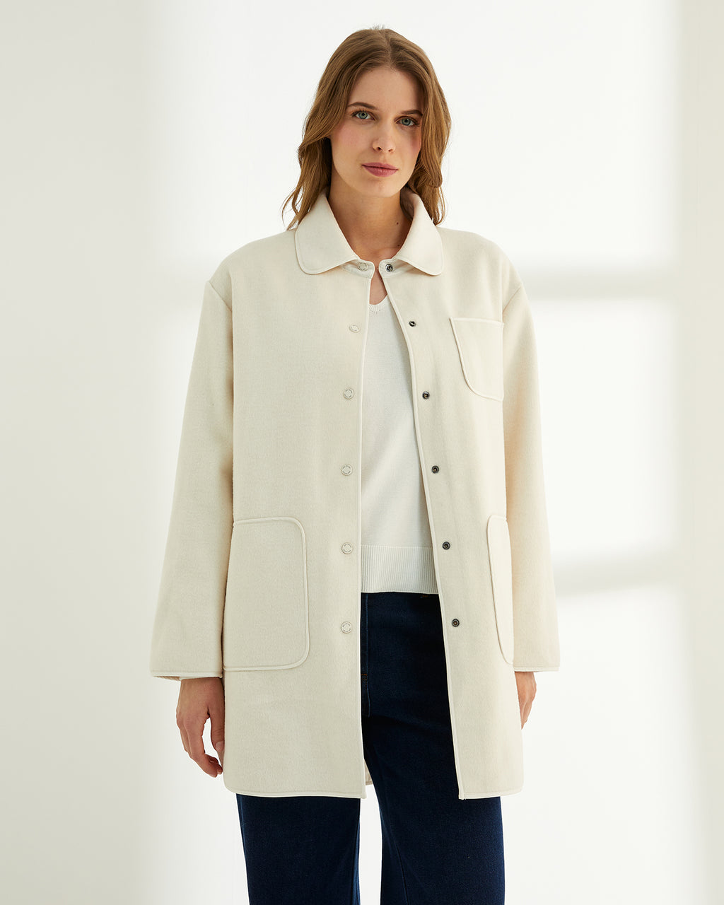 Abrigo de mujer reversible tipo sobrecamisa
