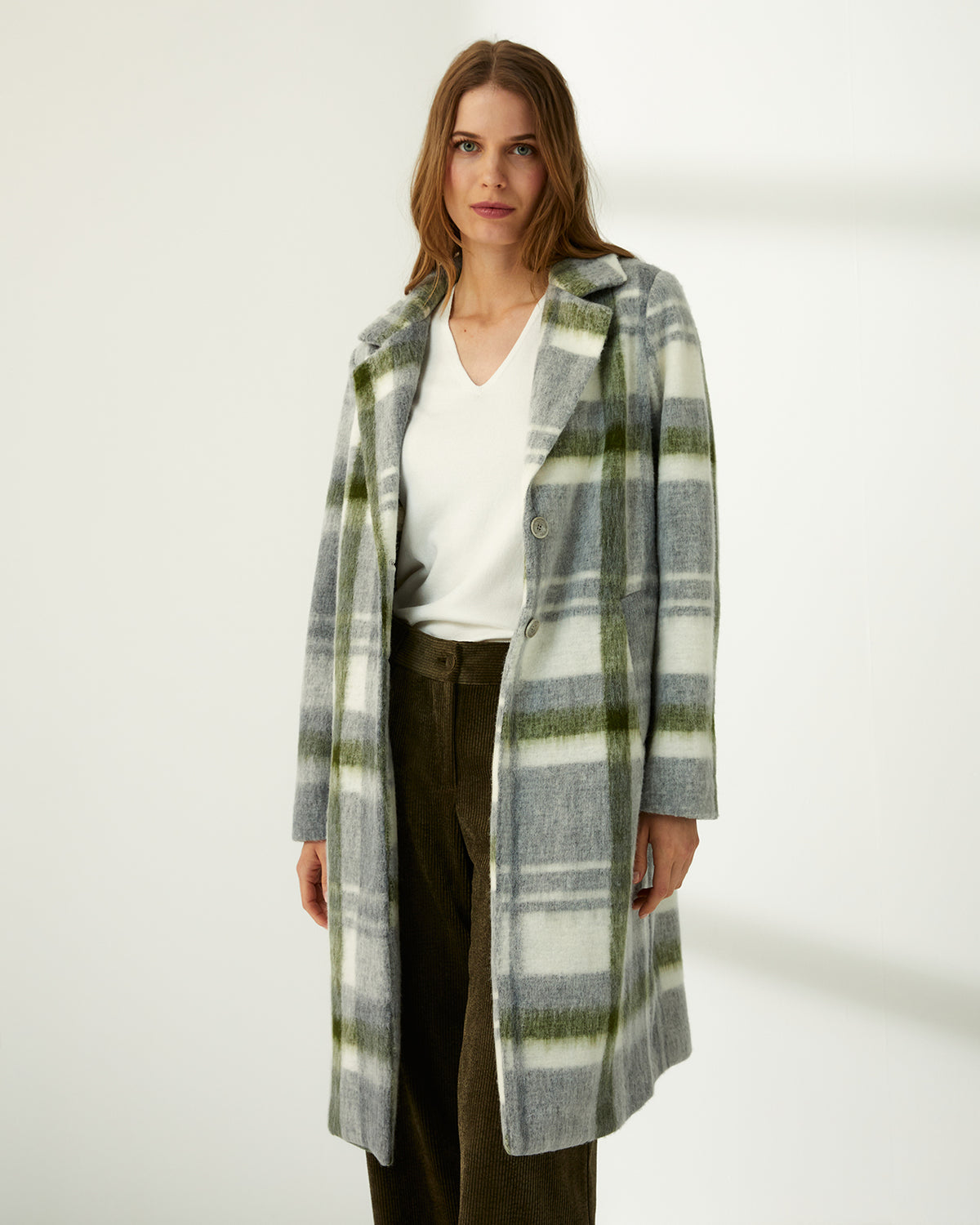 Abrigo largo de mujer estampado cuadros