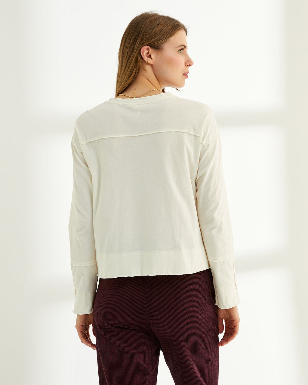 Camiseta de mujer cuello redondo manga larga