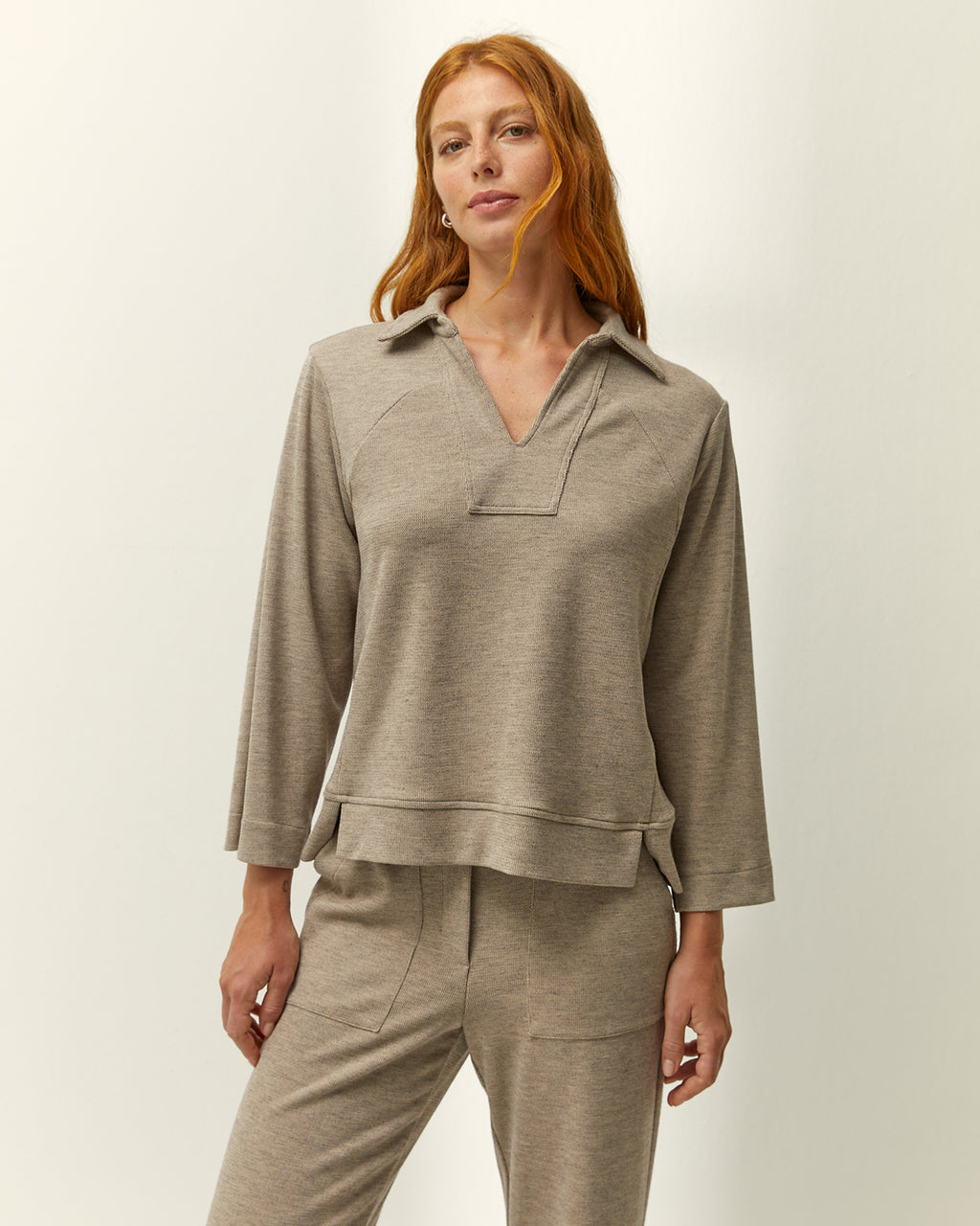 Camiseta de mujer cuello polo manga larga