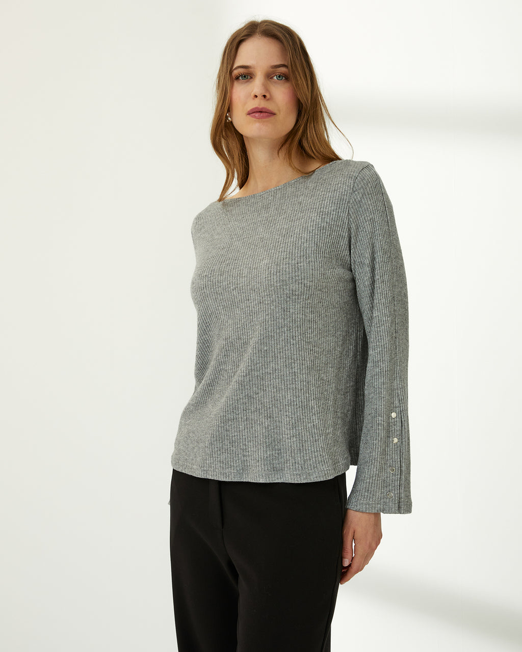 Camiseta de mujer escote barca manga larga