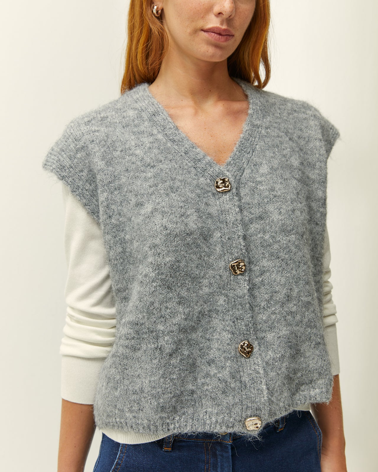 Chaleco de mujer cuello pico