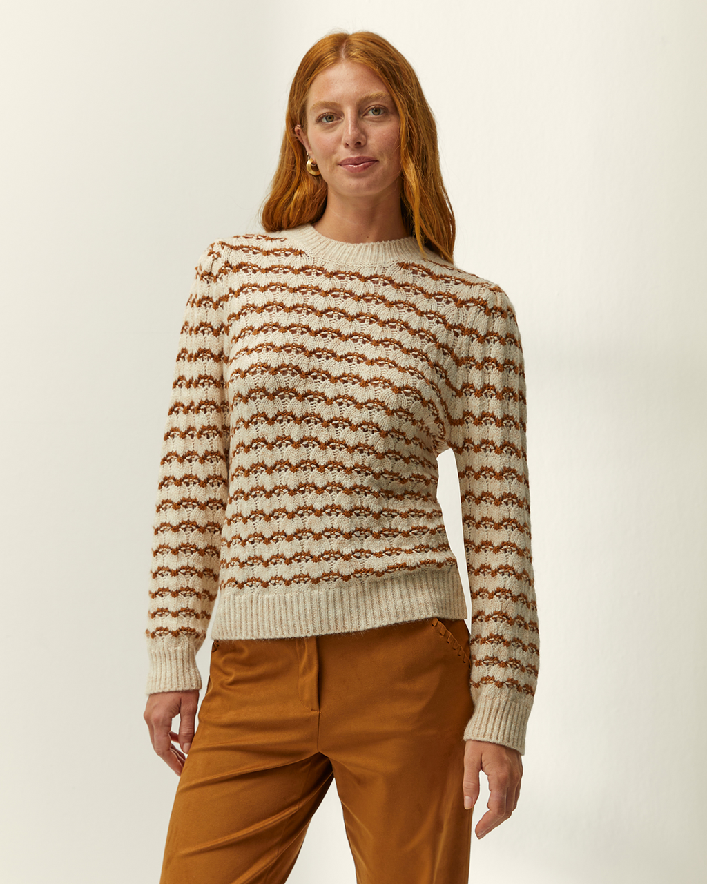 Jersey de mujer cuello redondo calado