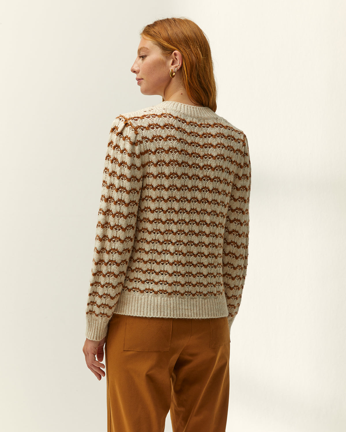 Jersey de mujer cuello redondo calado
