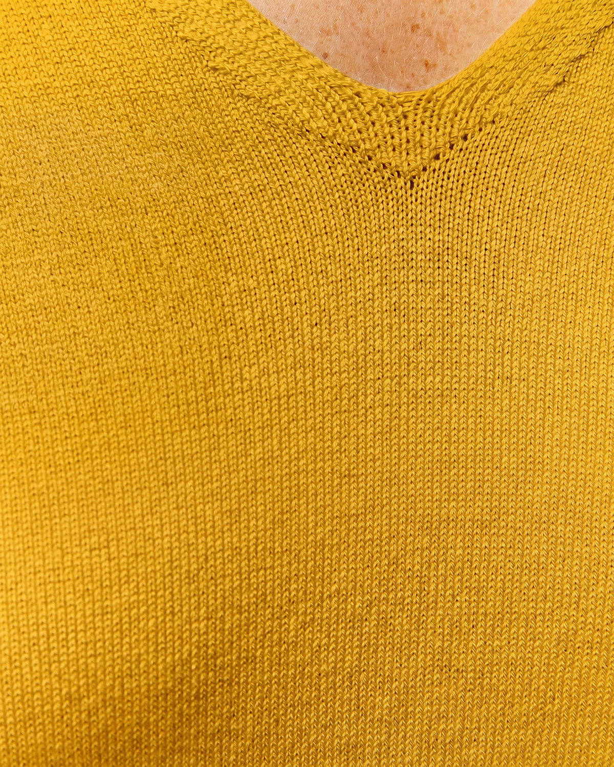 Jersey de mujer punto fino cuello pico