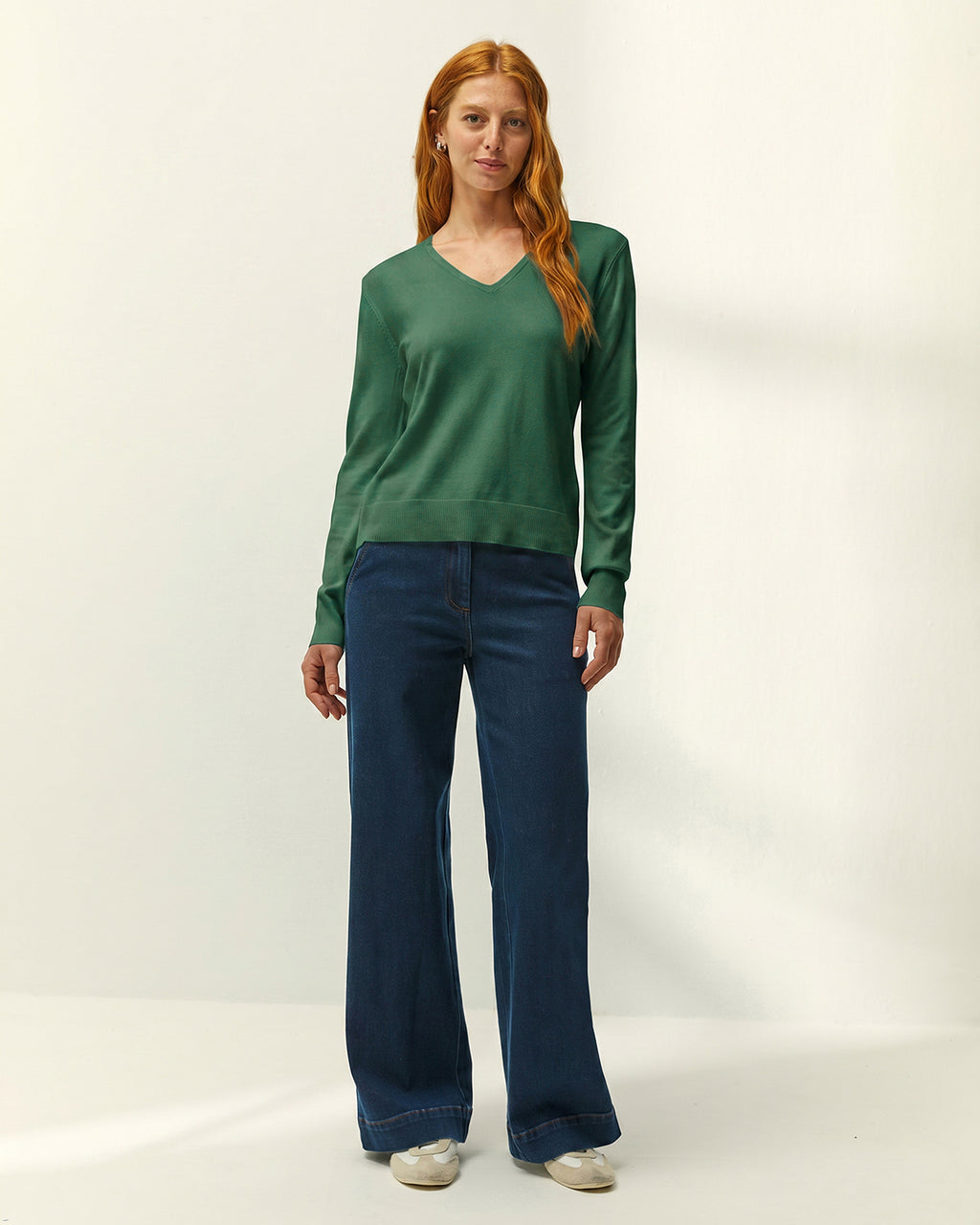 Jersey de mujer punto fino cuello pico