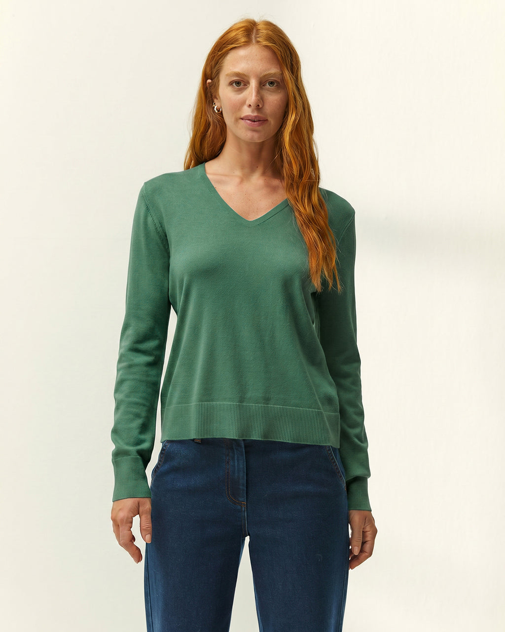 Jersey de mujer punto fino cuello pico