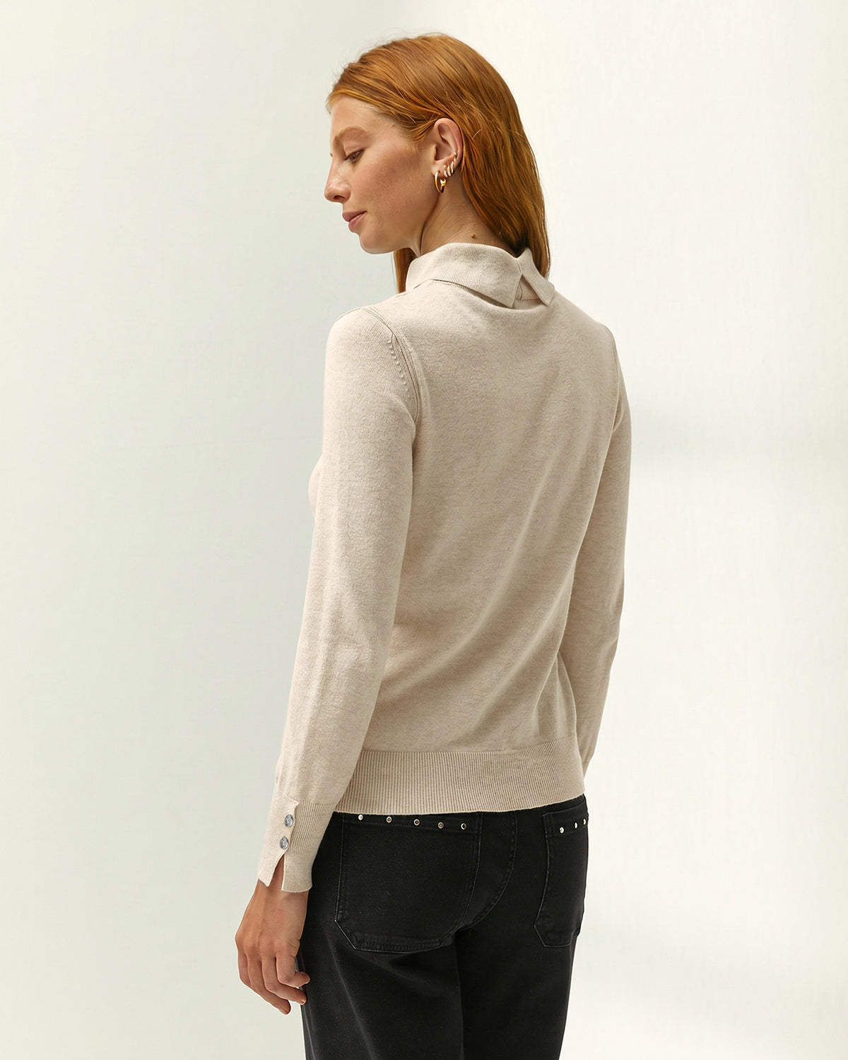 Jersey de mujer punto fino cuello alto