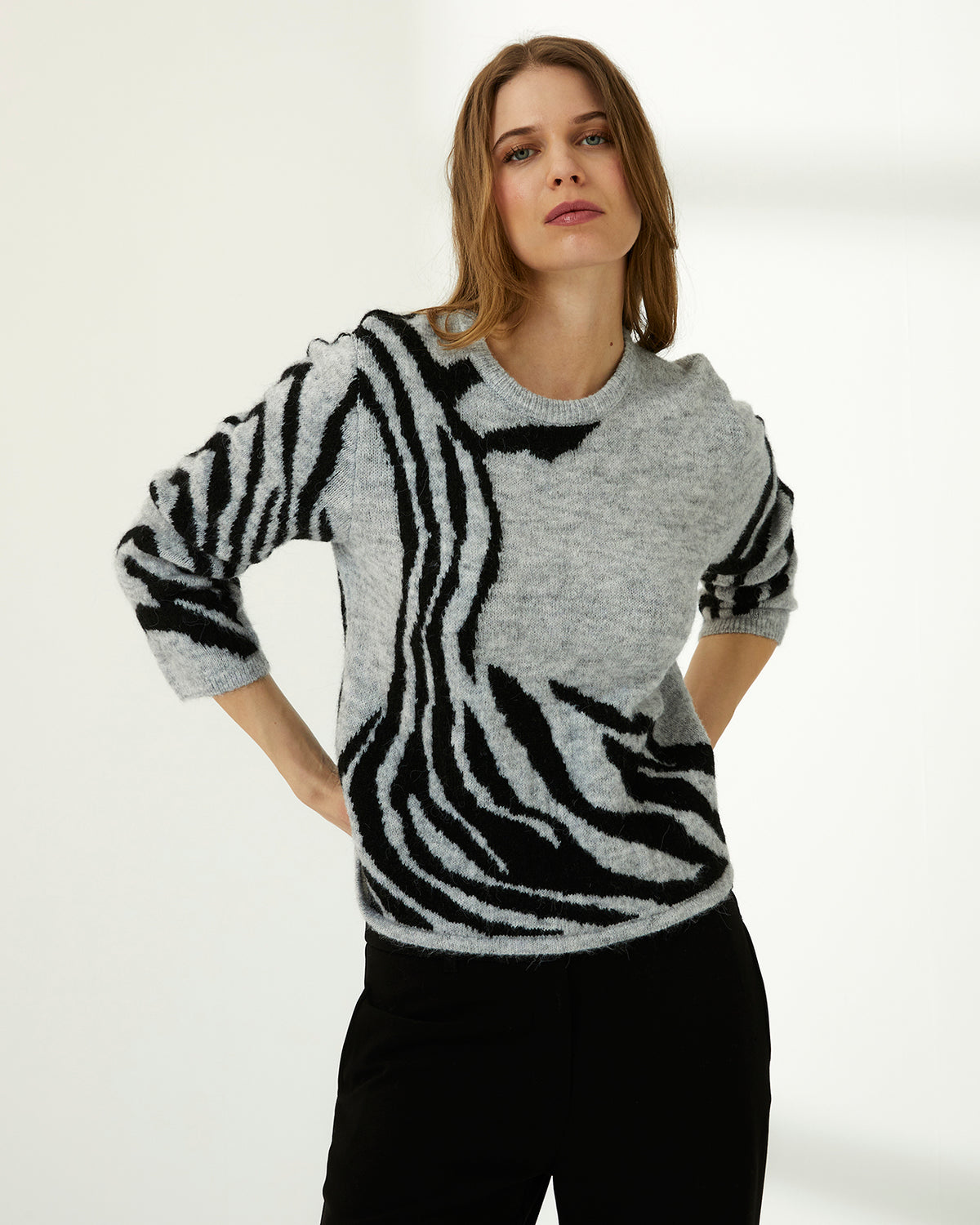 Jersey de mujer punto fantasía cuello redondo