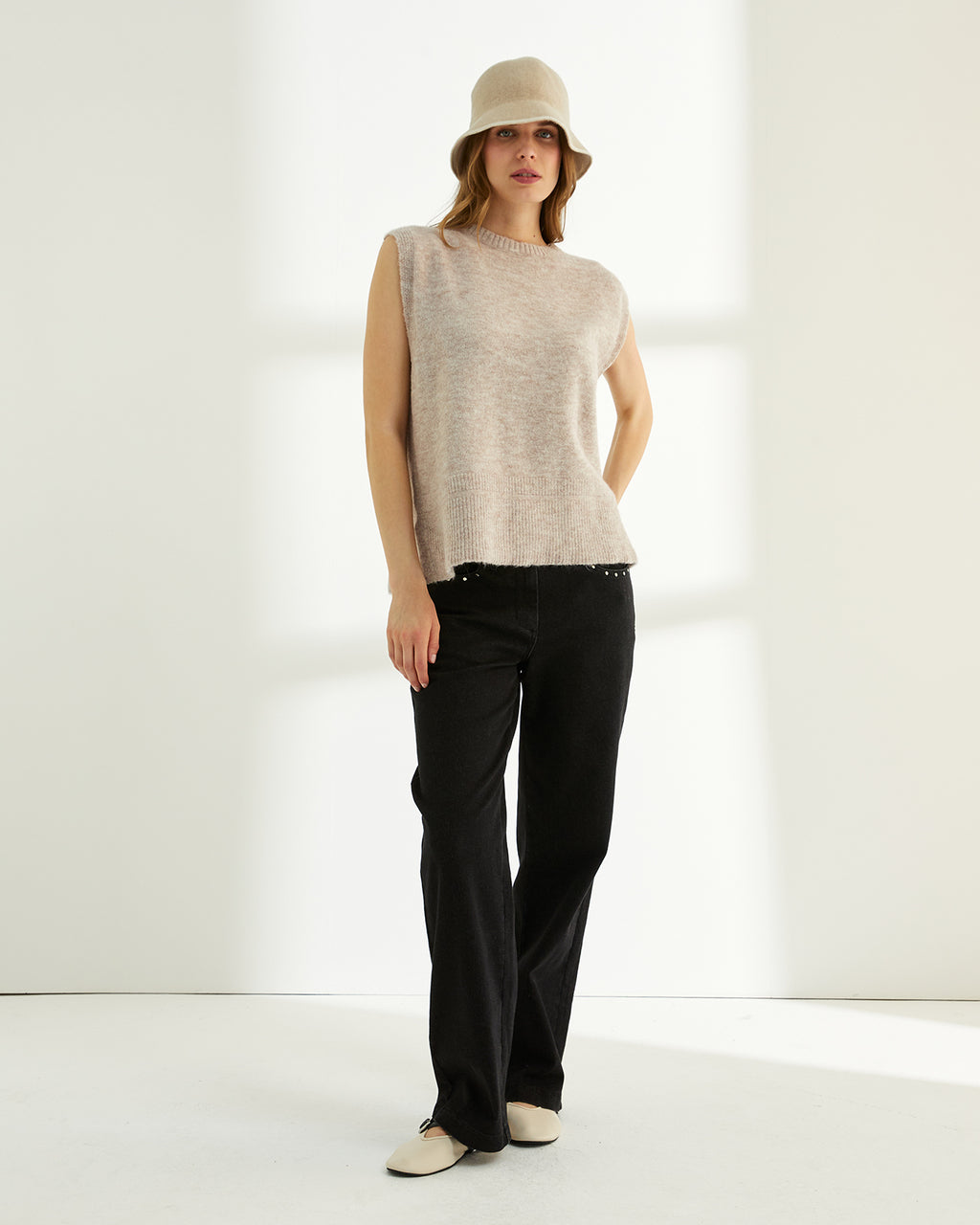 Chaleco de mujer punto liso cuello redondo