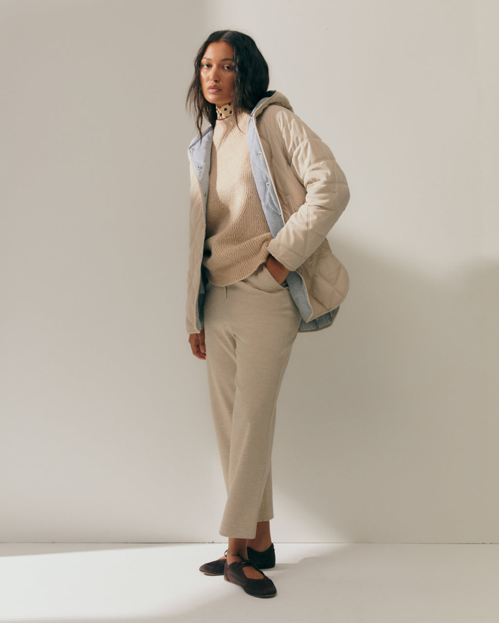 Parka de mujer acolchada con capucha