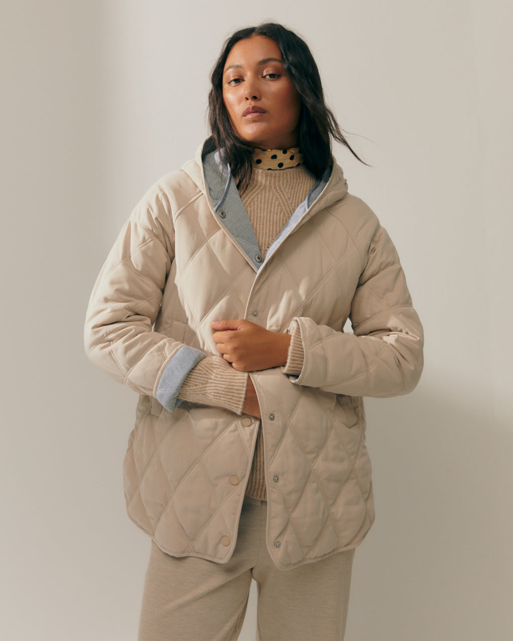 Parka de mujer acolchada con capucha