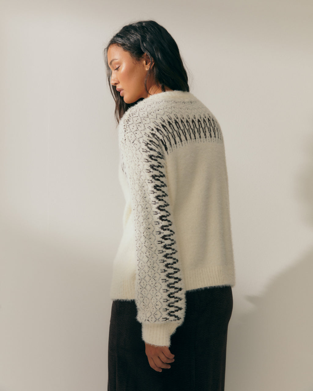 Jersey de mujer efecto pelo jacquard con hilo metalizado
