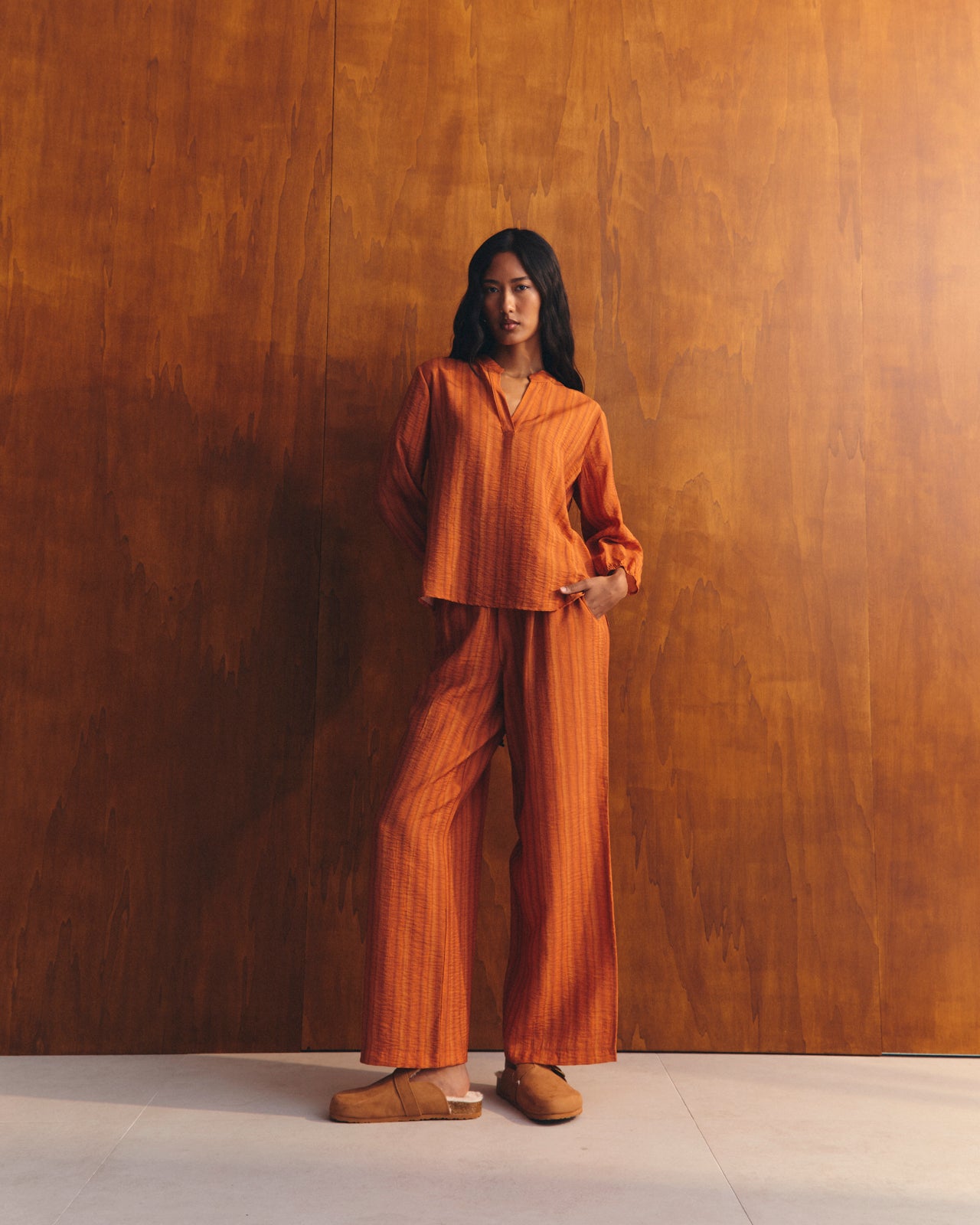 Blusa de mujer estampado raya cuello mao forma pico