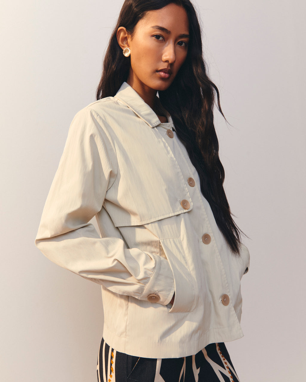 Chaqueta de mujer cuello camisero manga larga