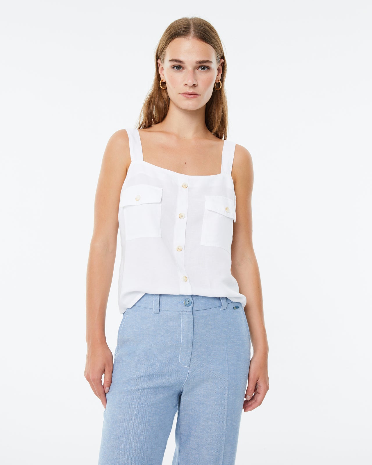 Top de mujer de tirantes con bolsillos y botones