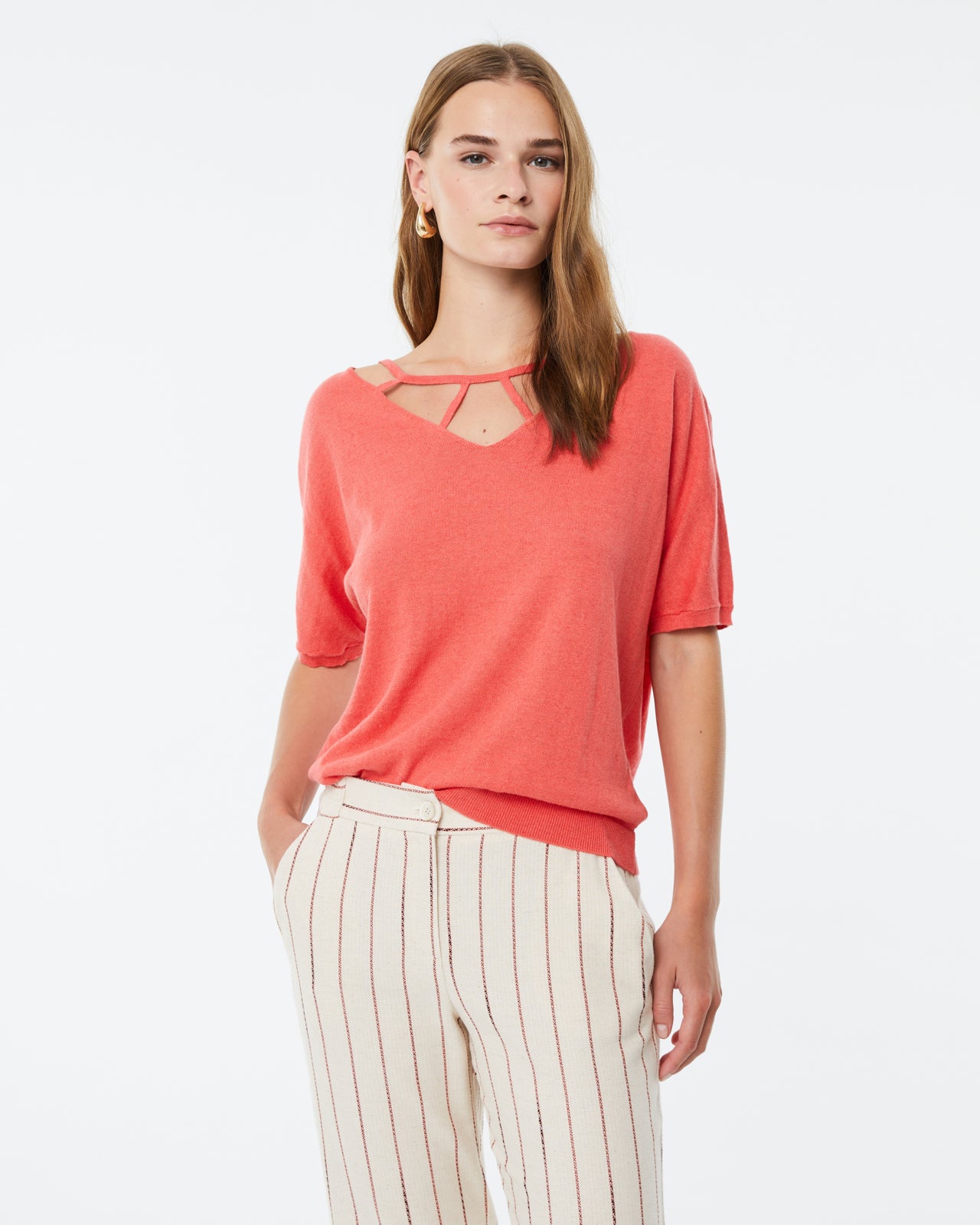 Jersey de mujer de manga corta con cuello pico