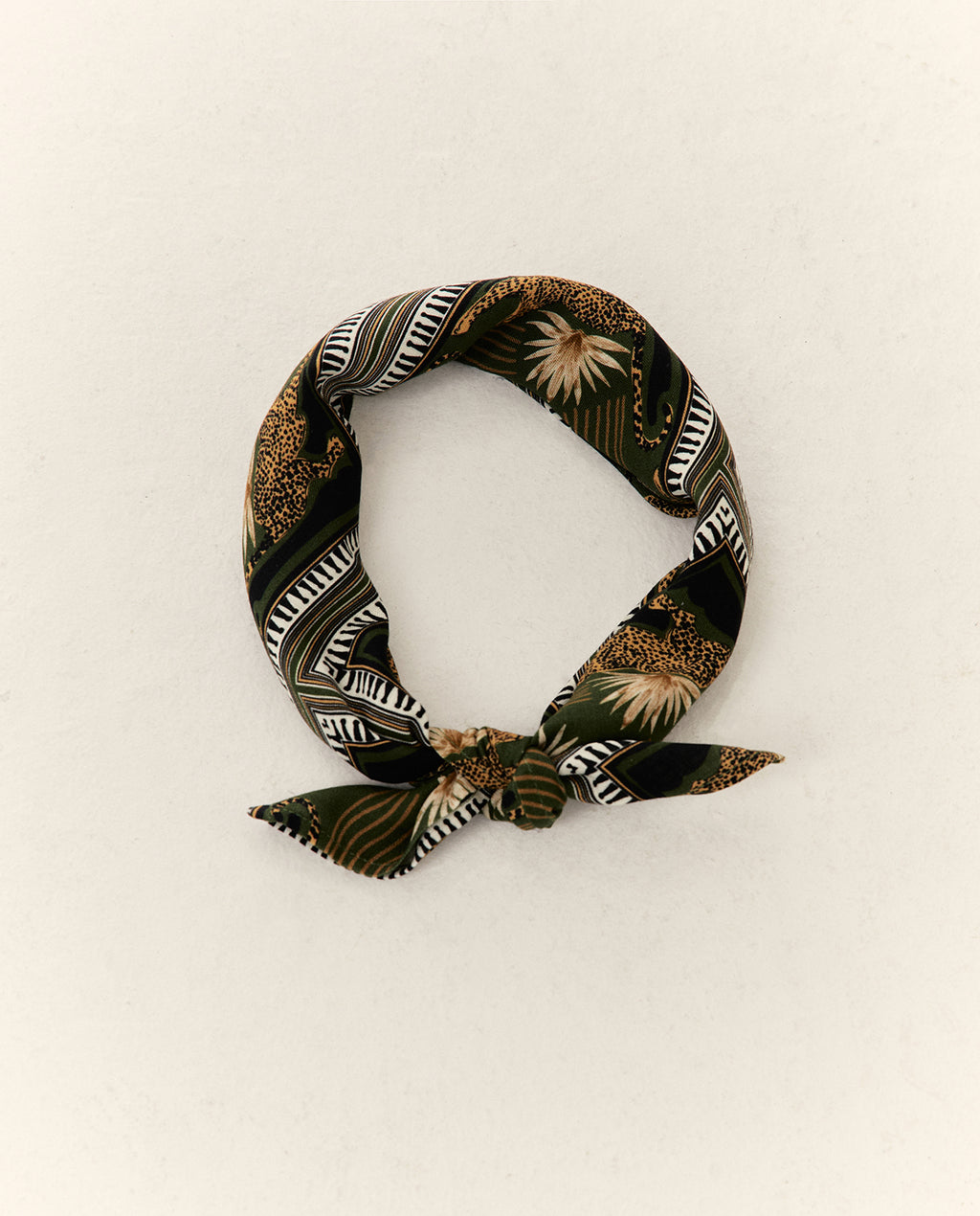 Bandana de viscosa estampado selvático