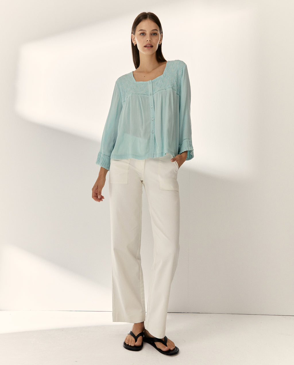 Blusa de mujer manga francesa escote cuadrado