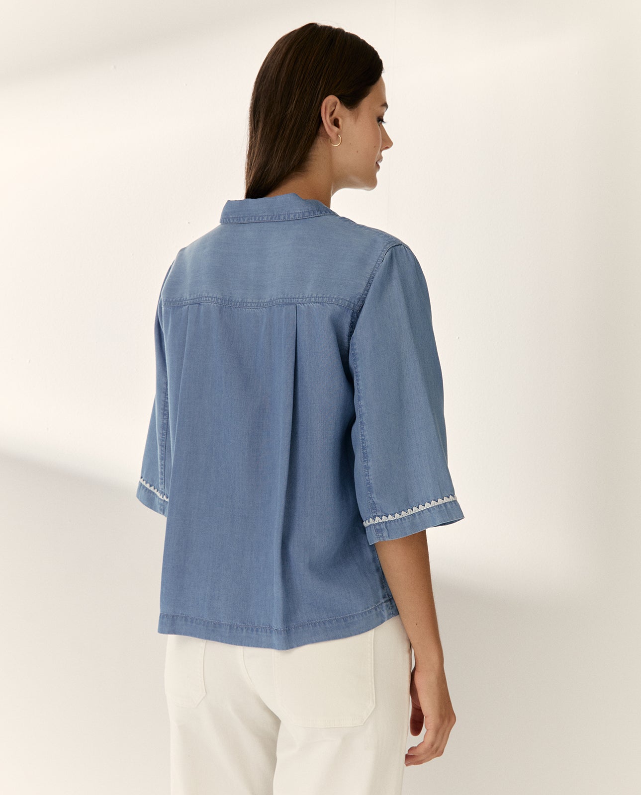 Camisa de mujer manga a codo cuello camisero