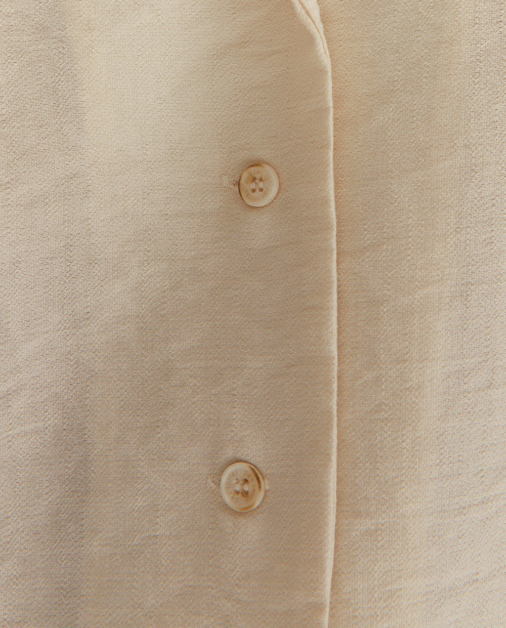 Camisa de mujer manga corta cuello solapa