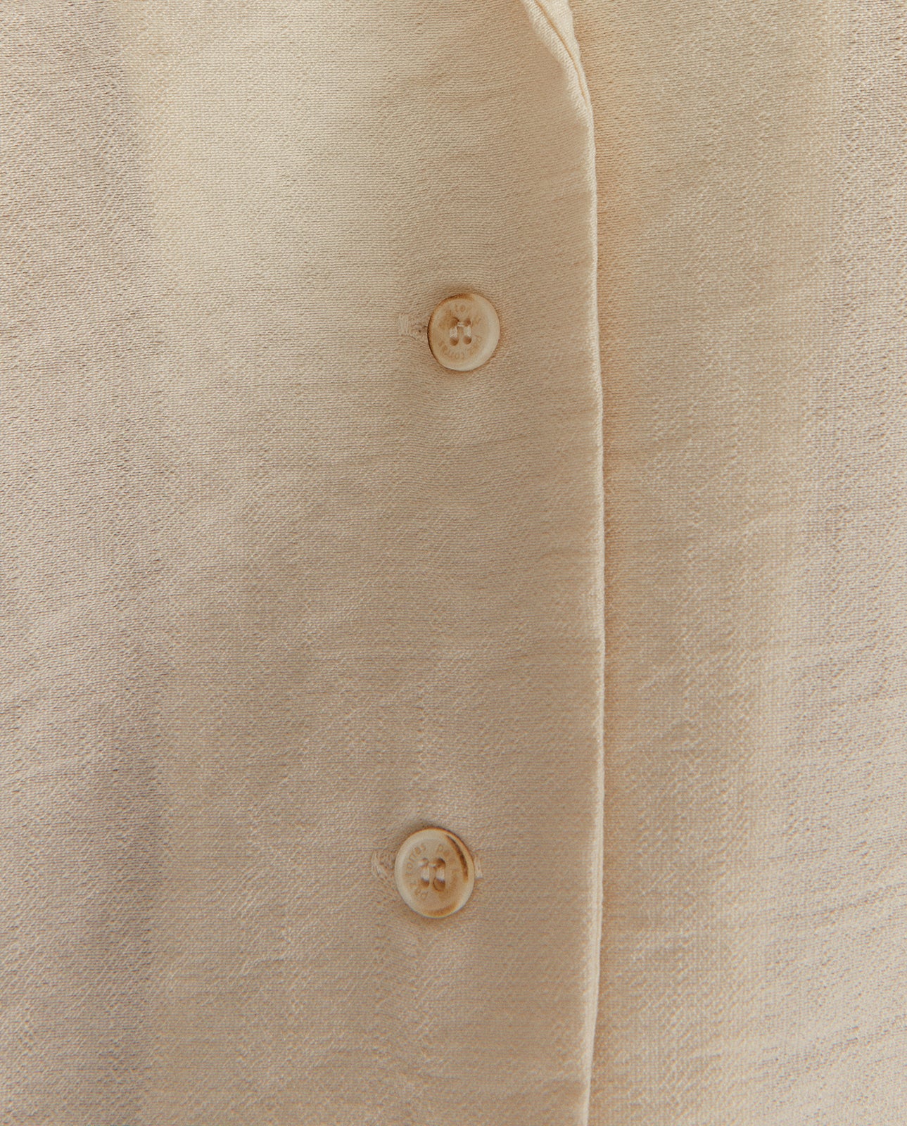 Camisa de mujer manga corta cuello solapa