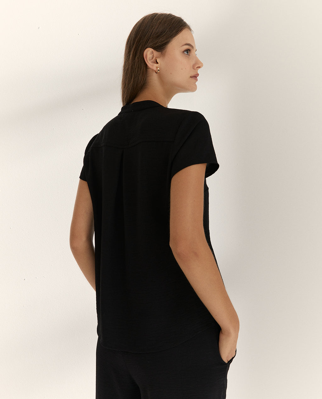 Camisa de mujer cuello mao manga corta