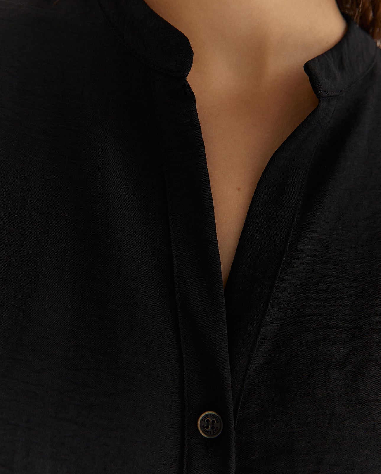 Camisa de mujer cuello mao manga corta