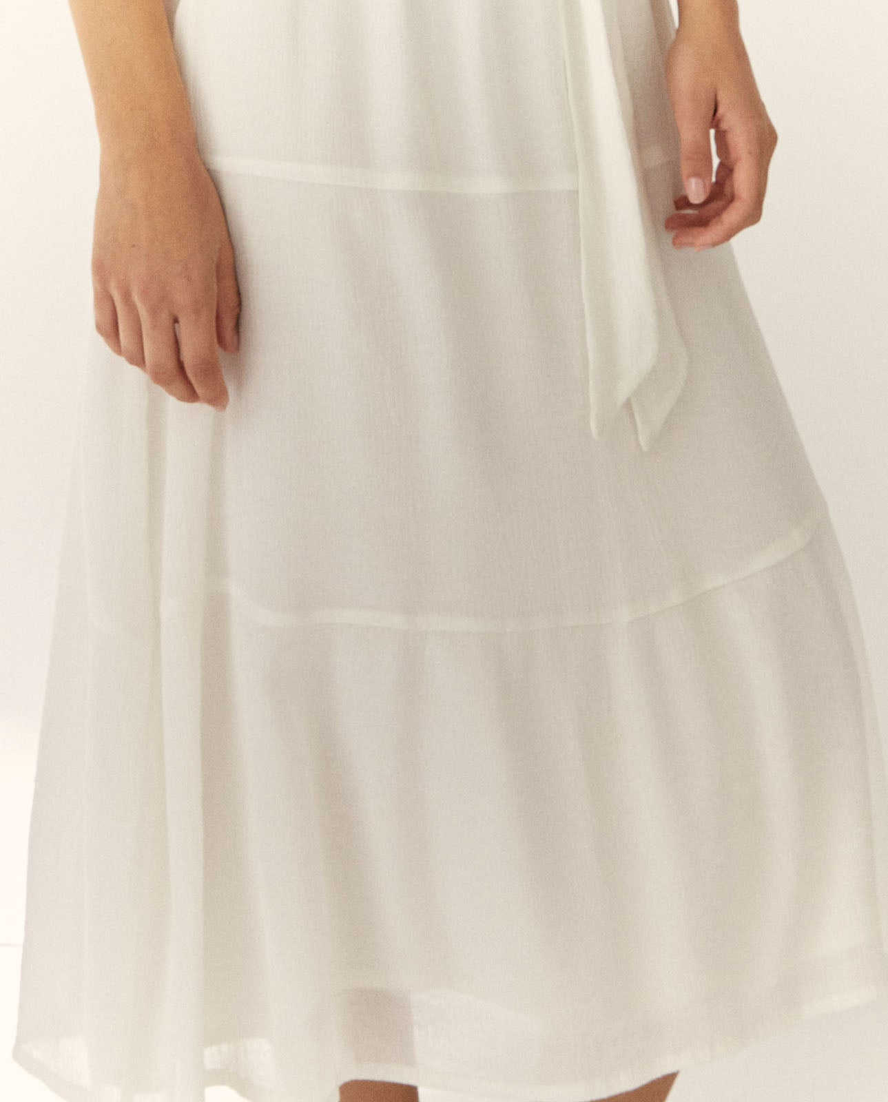 Vestido midi  forrado manga francesa cuello mao