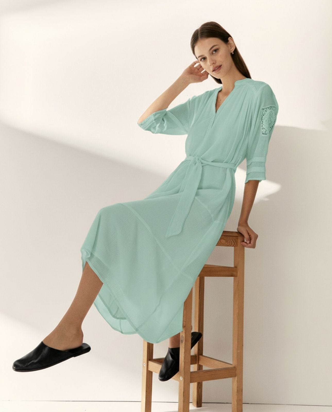 Vestido midi  forrado manga francesa cuello mao