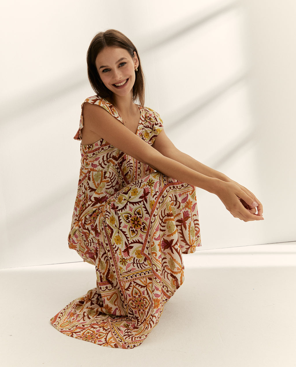 Vestido largo estampado cuello pico tirante ancho