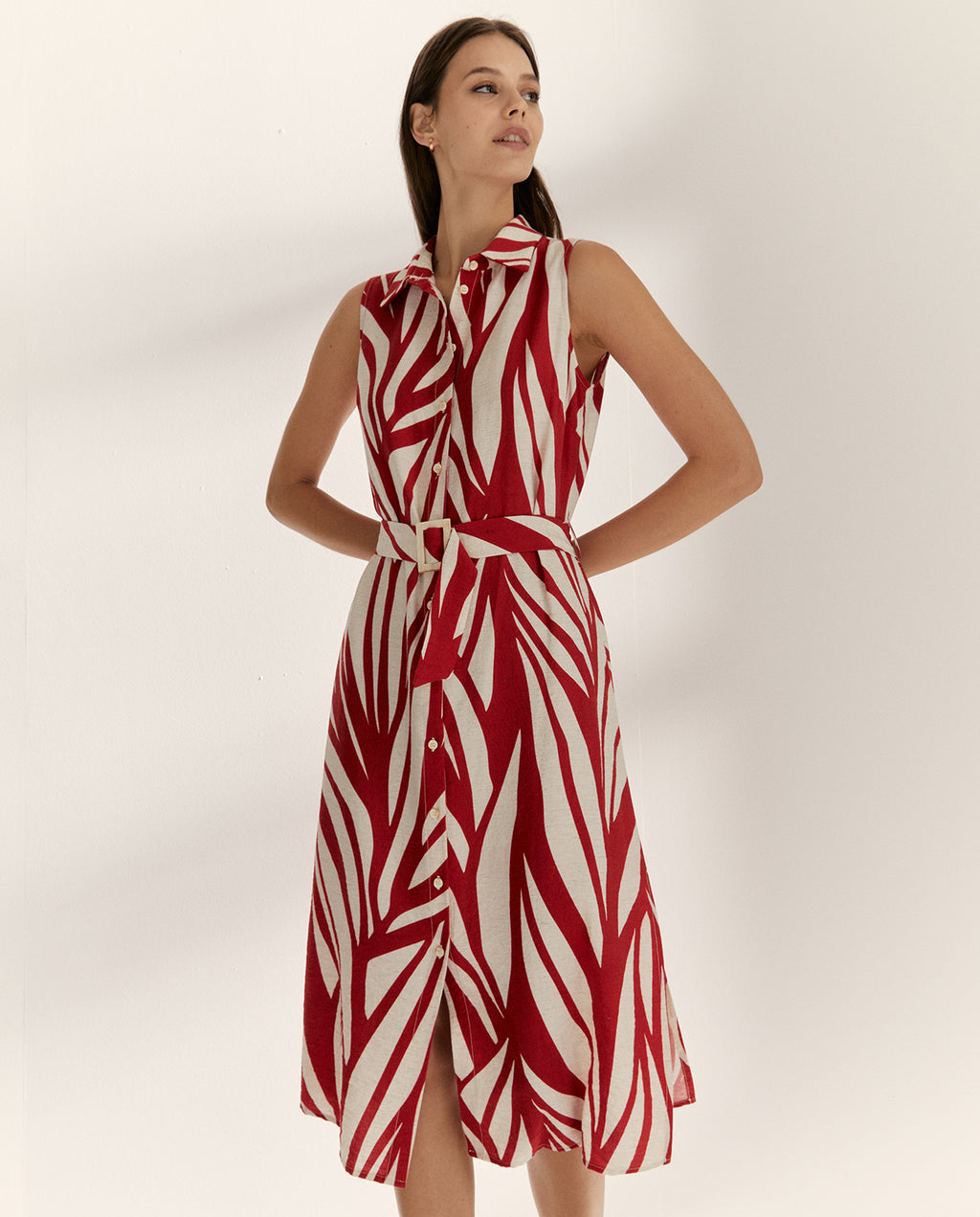 Vestido midi camisero estampado sin mangas