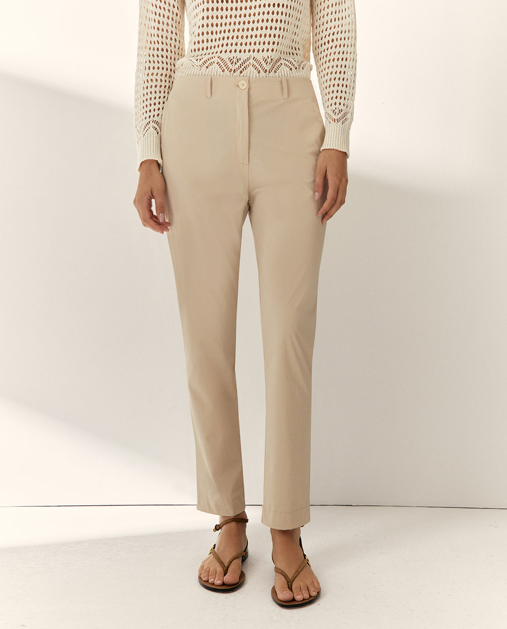 Pantalón recto de mujer tobillero