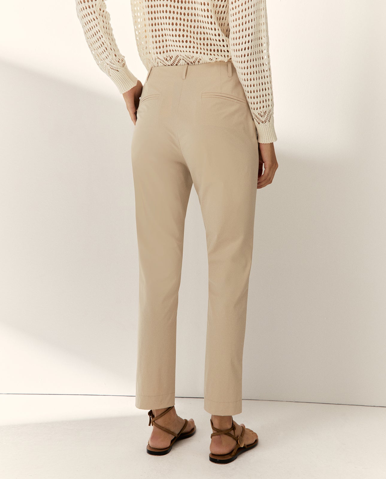 Pantalón recto de mujer tobillero