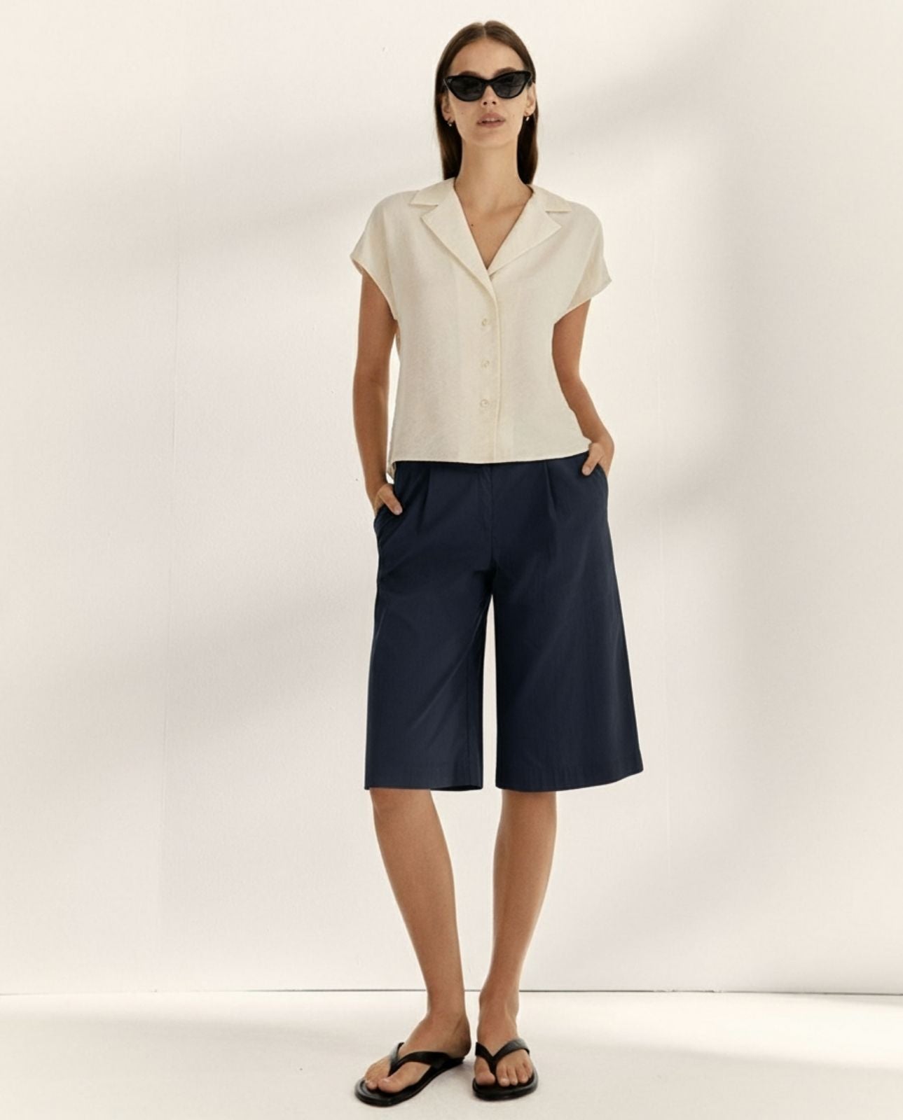 Bermuda de mujer con pinzas