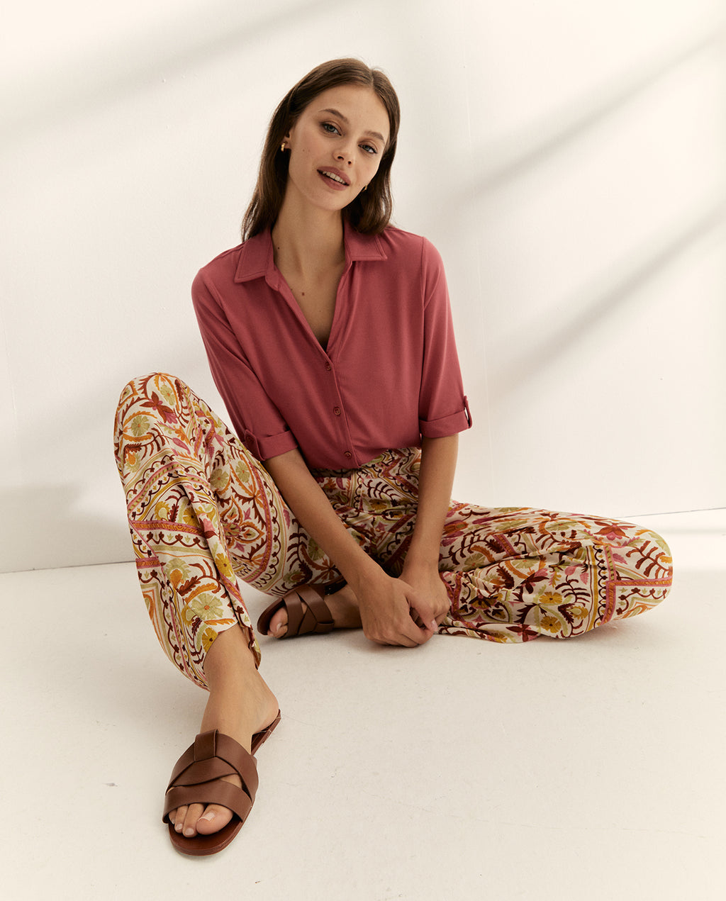 Pantalón recto de mujer cintura elástica