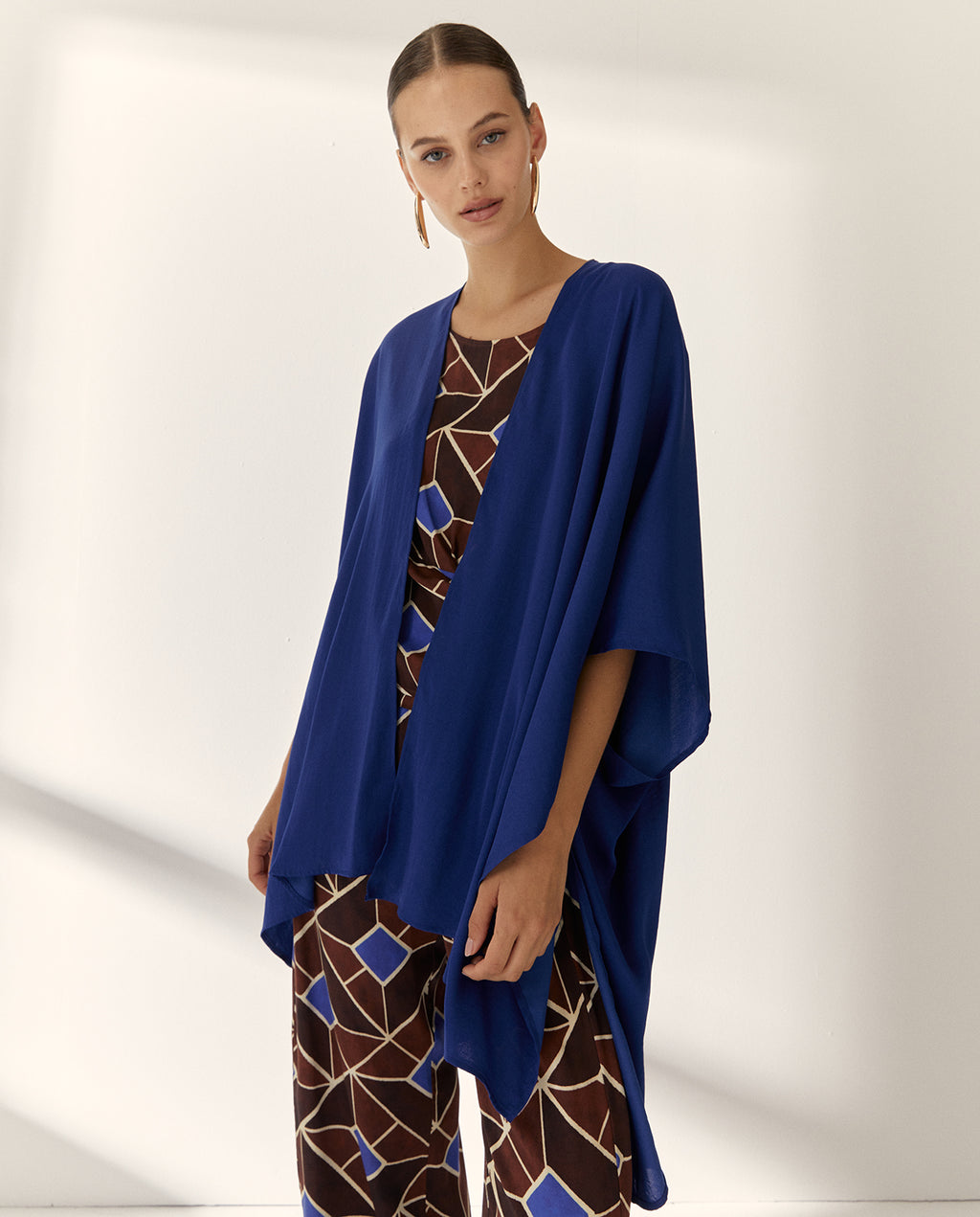 Chaqueta de mujer tipo kimono satinado