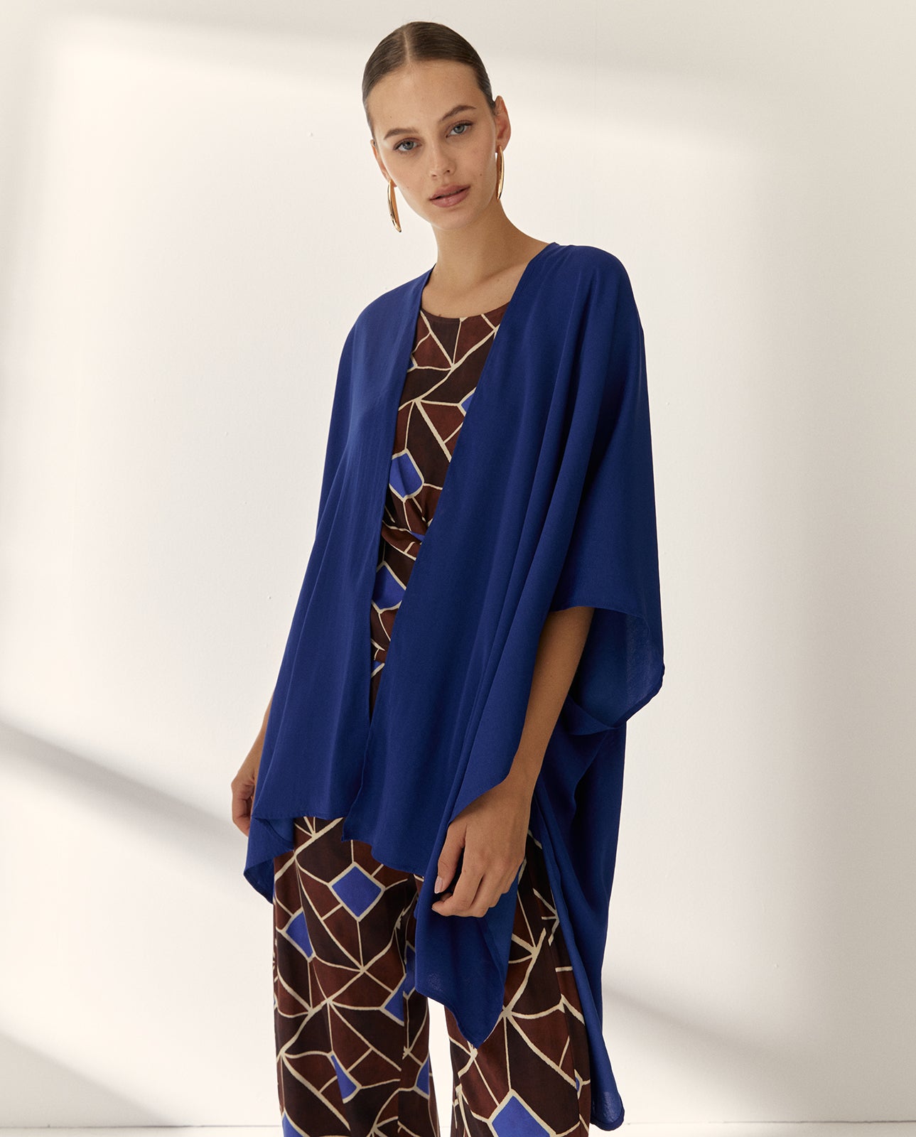 Chaqueta de mujer tipo kimono satinado