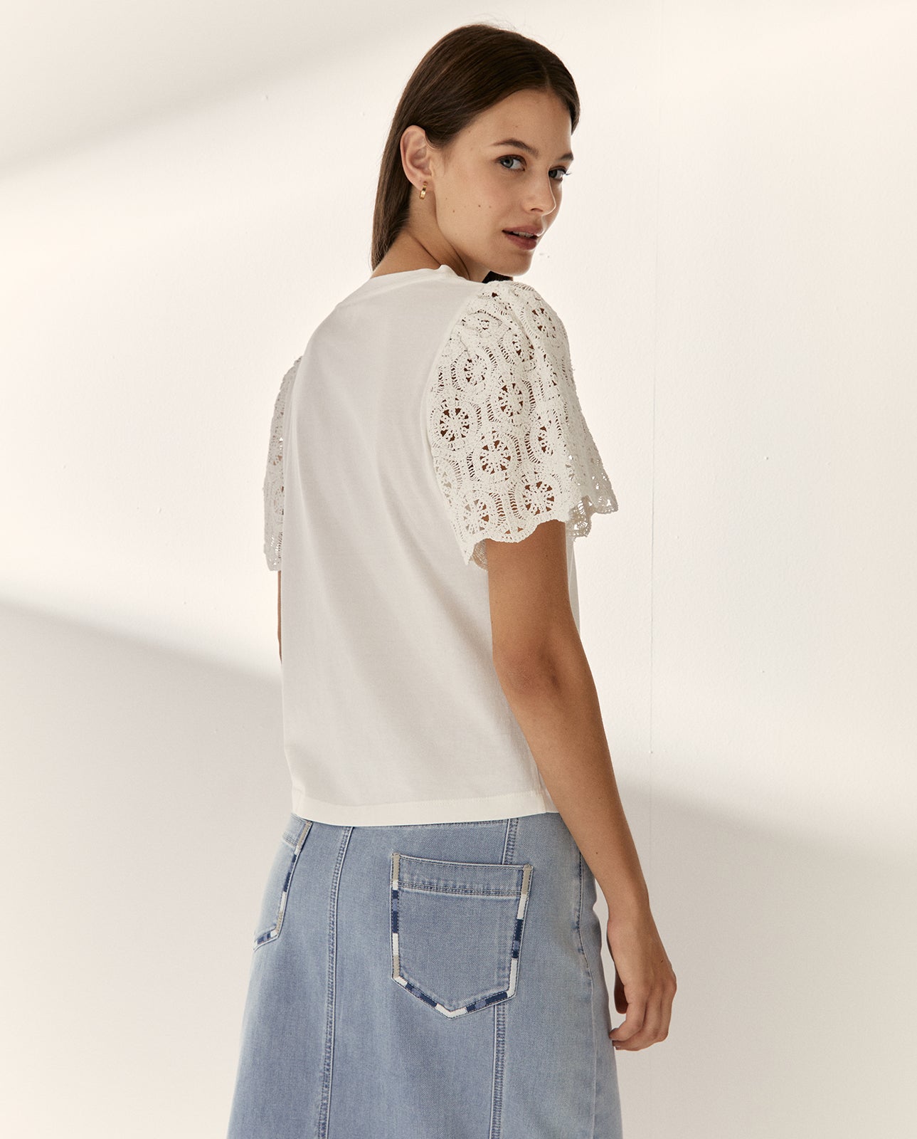 Camiseta de mujer cuello redondo manga corta