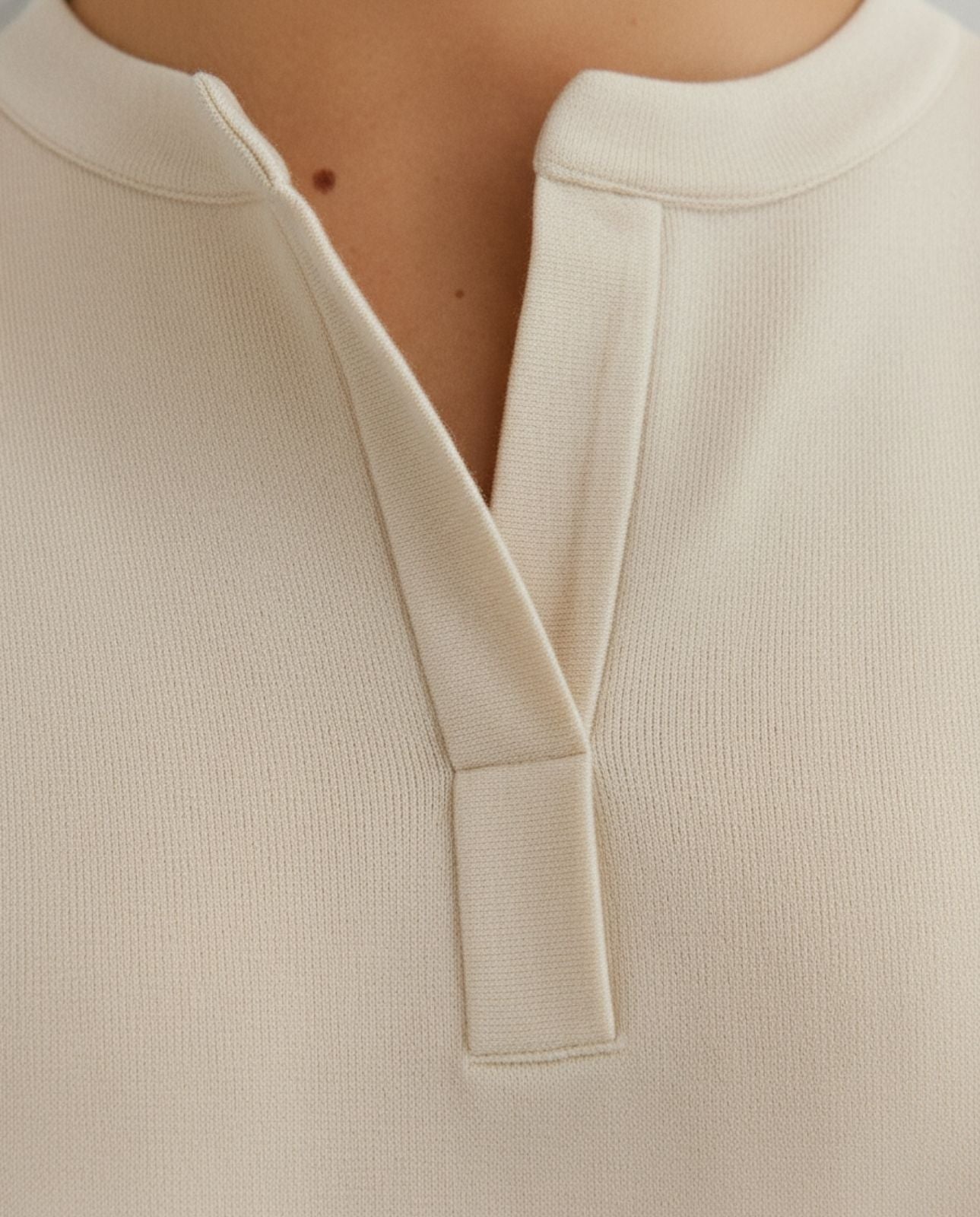 Camiseta de mujer cuello mao manga caída