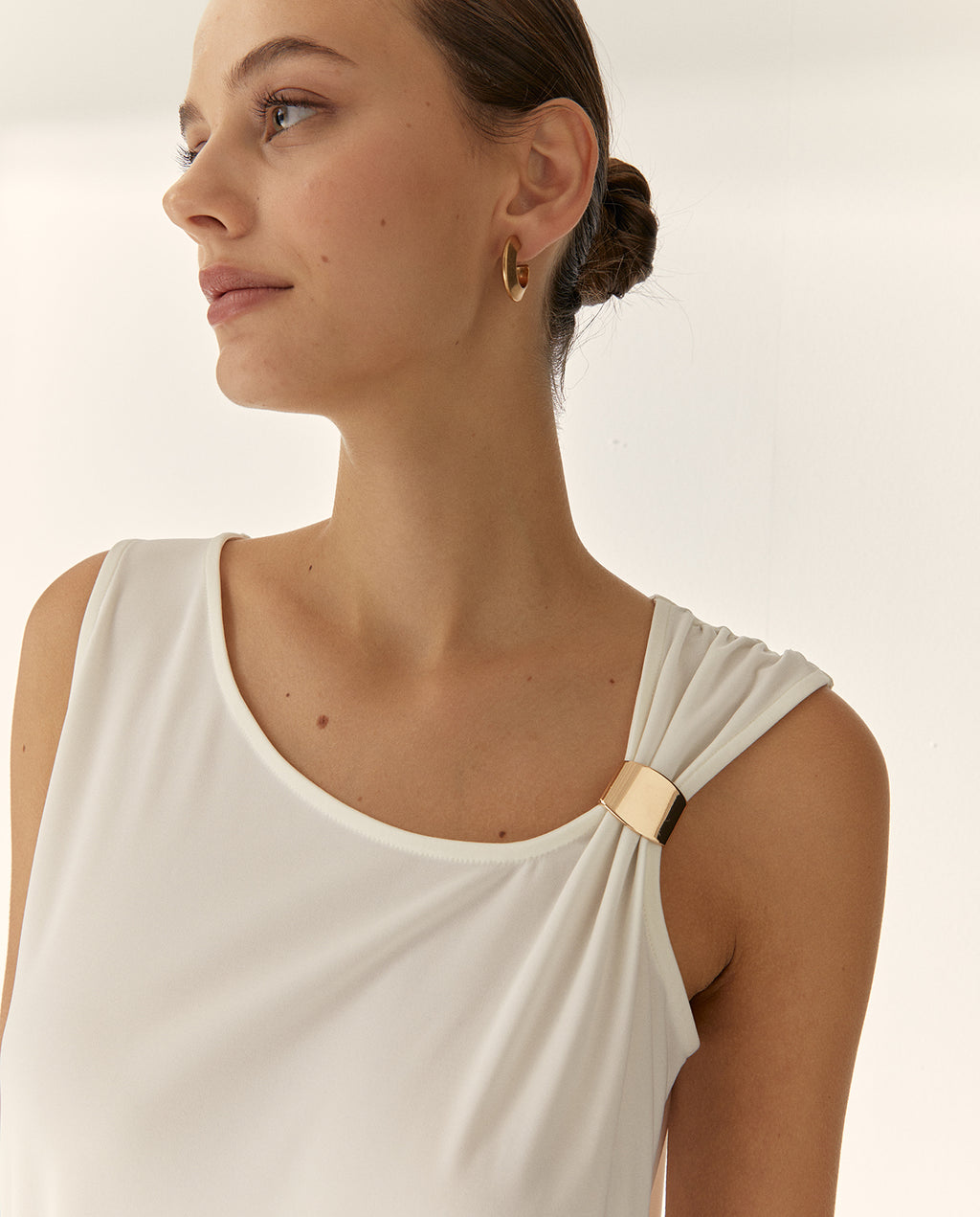 Camiseta de mujer asimétrica