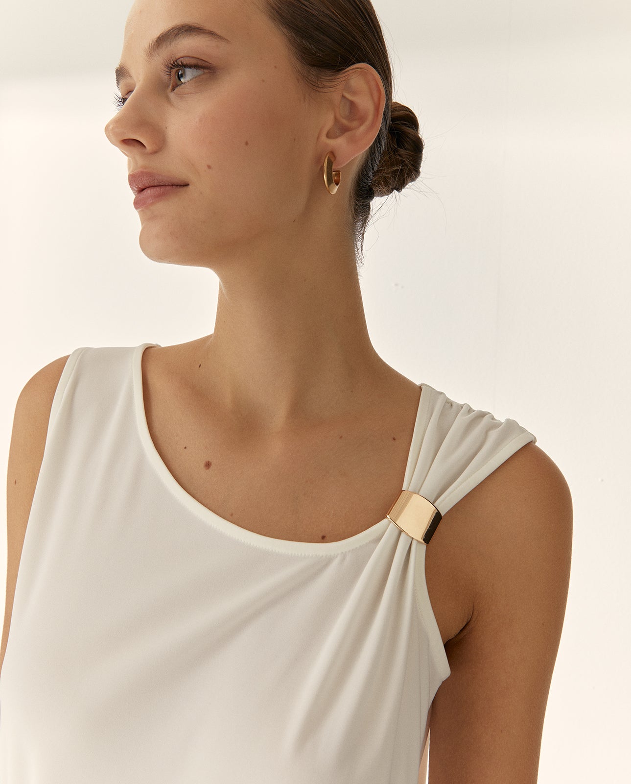 Camiseta de mujer asimétrica