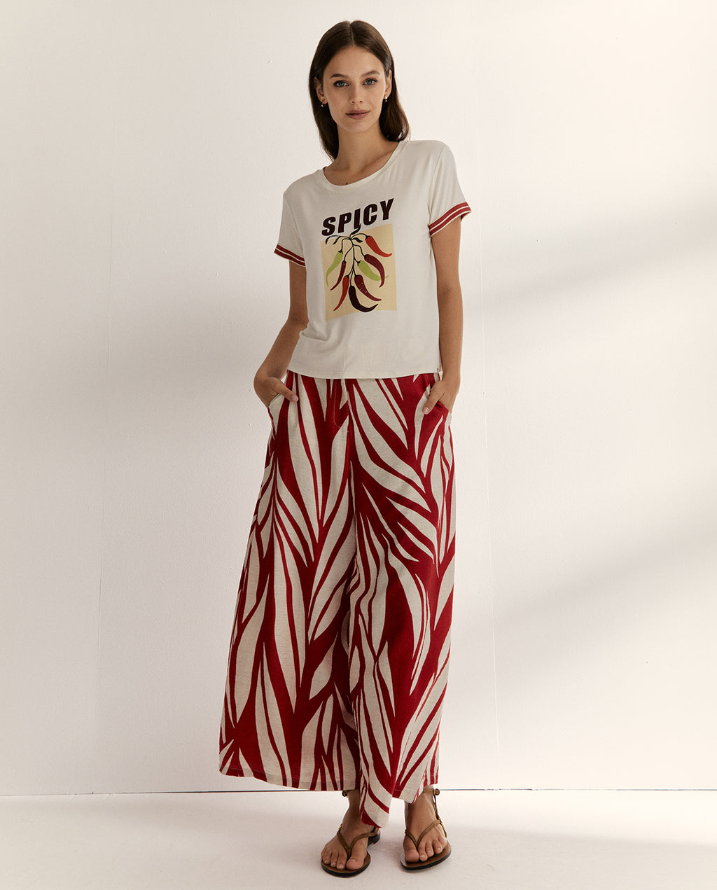 Camiseta de mujer dibujo frontal cuello redondo