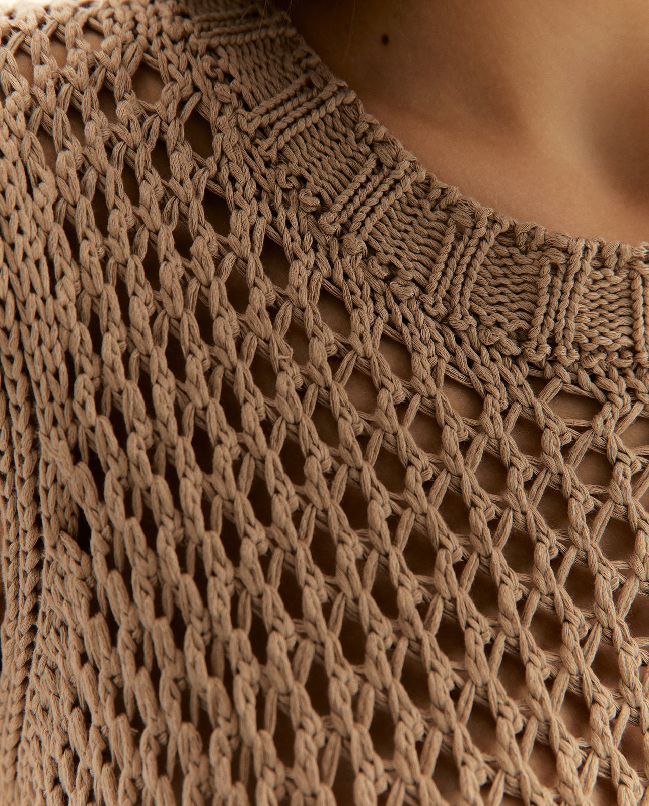 Jersey de mujer cuello redondo sin mangas