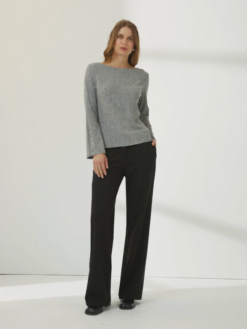 Pantalón recto de mujer corte básico negro