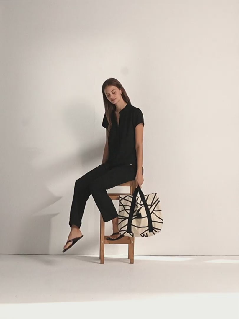 Bolso de hombro shopping estampado geométrico