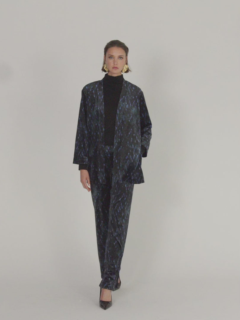 Kimono-style women's jacket in printed velvet